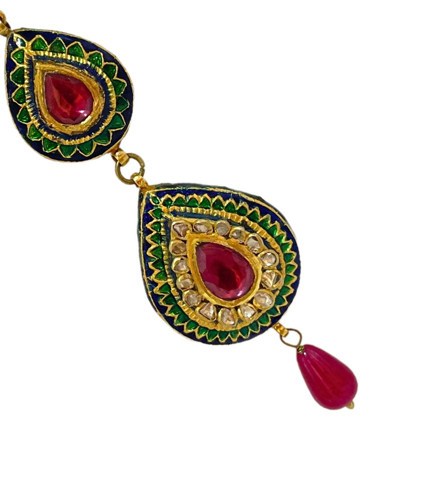 Closeup of Suhana Uncut Polki Dangle Earrings in 18k Gold Jewelry for Pierced Ears Yellow with Hallmark Stamp Metal Stone One Size