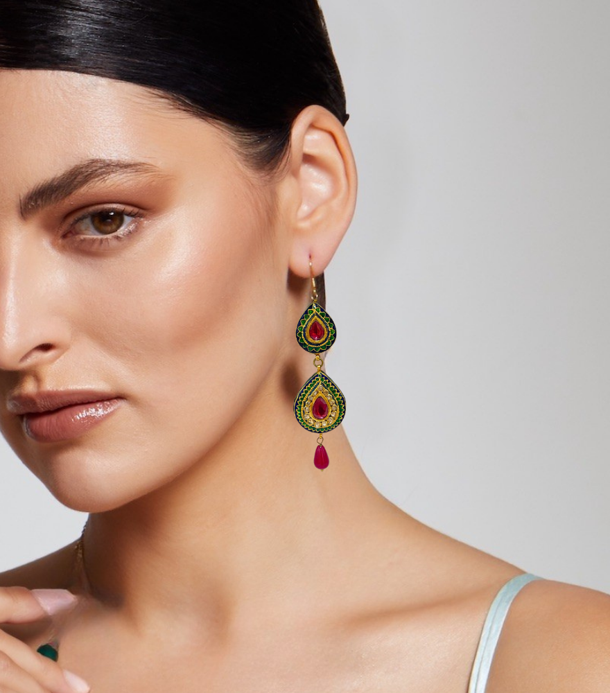 Model Wearing Suhana Uncut Polki Dangle Earrings in 18k Gold Jewelry for Pierced Ears Yellow with Hallmark Stamp Metal Stone One Size