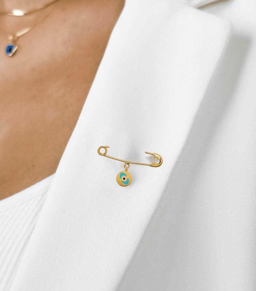 Model Wearing Esma Brooch Pin in 18K Gold Regular 18k Yellow with Hallmark Stamp Metal One Size 0.8gms