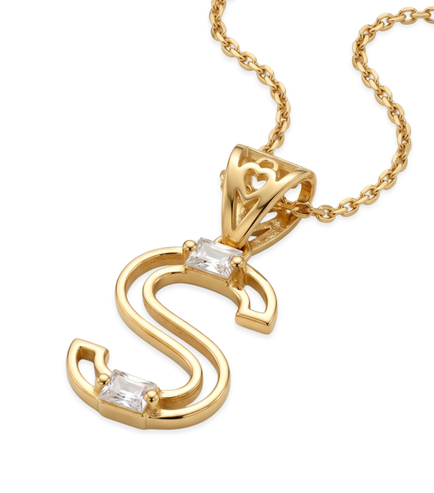 Closeup of Letter 'S' Initials Pendant Necklace in 18k Gold Fixed Length Yellow with Hallmark Stamp Metal One Size 1.3gms