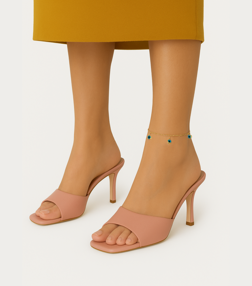 Model Wearing Ayna Charm Anklet in 18k Yellow Gold Adjustable Length with Hallmark Stamp Metal 9.5 inches 2.1gms