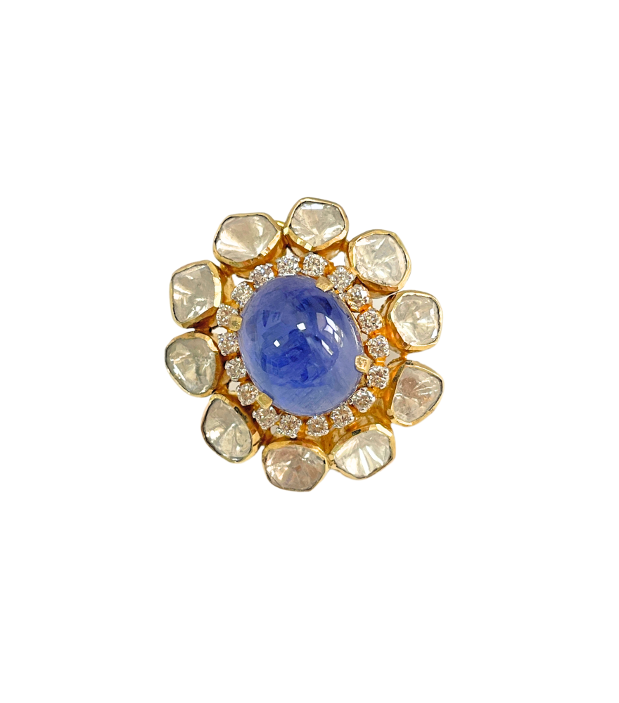 Closeup of Gayatri Stud Earrings Jewelry for Pierced Ears 18k Yellow Gold with Hallmark Stamp Metal One Size 19.43gms