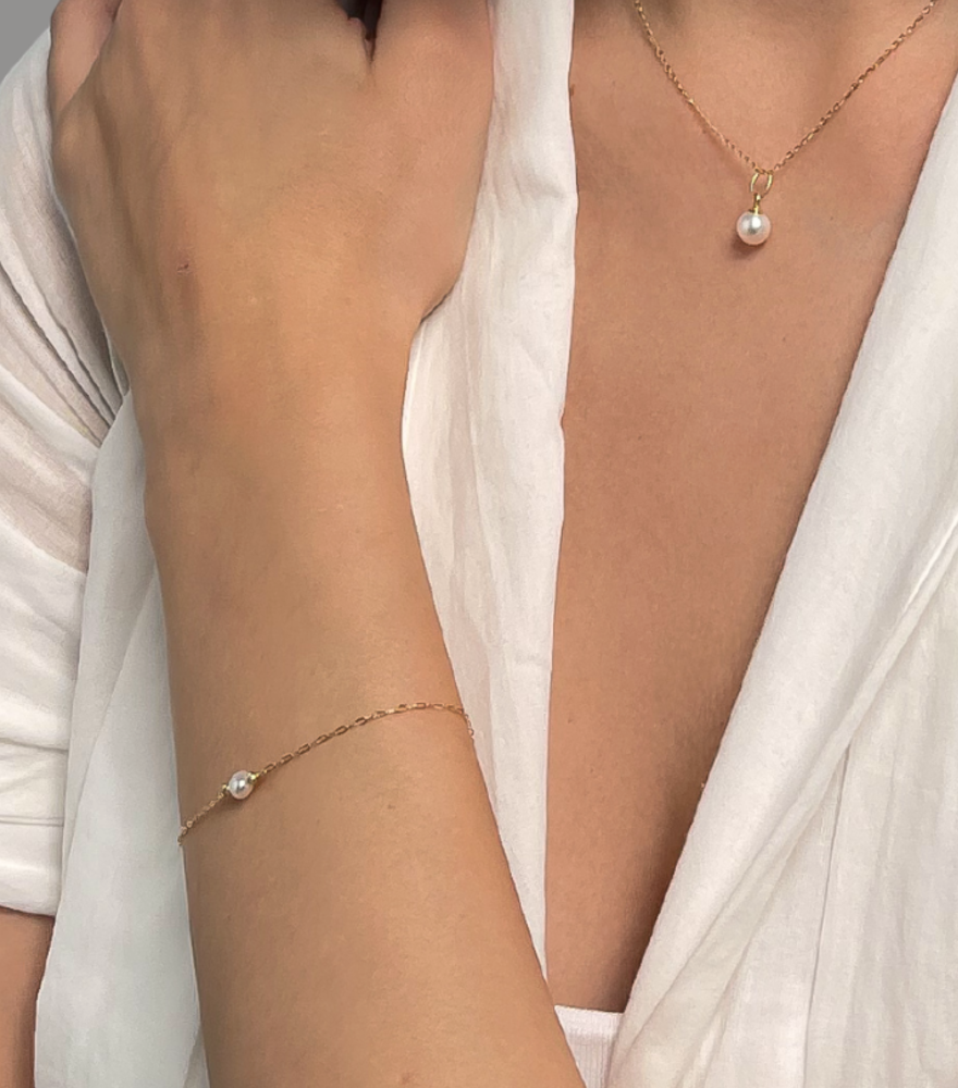 Raha Pearl Bracelet in 18K gold