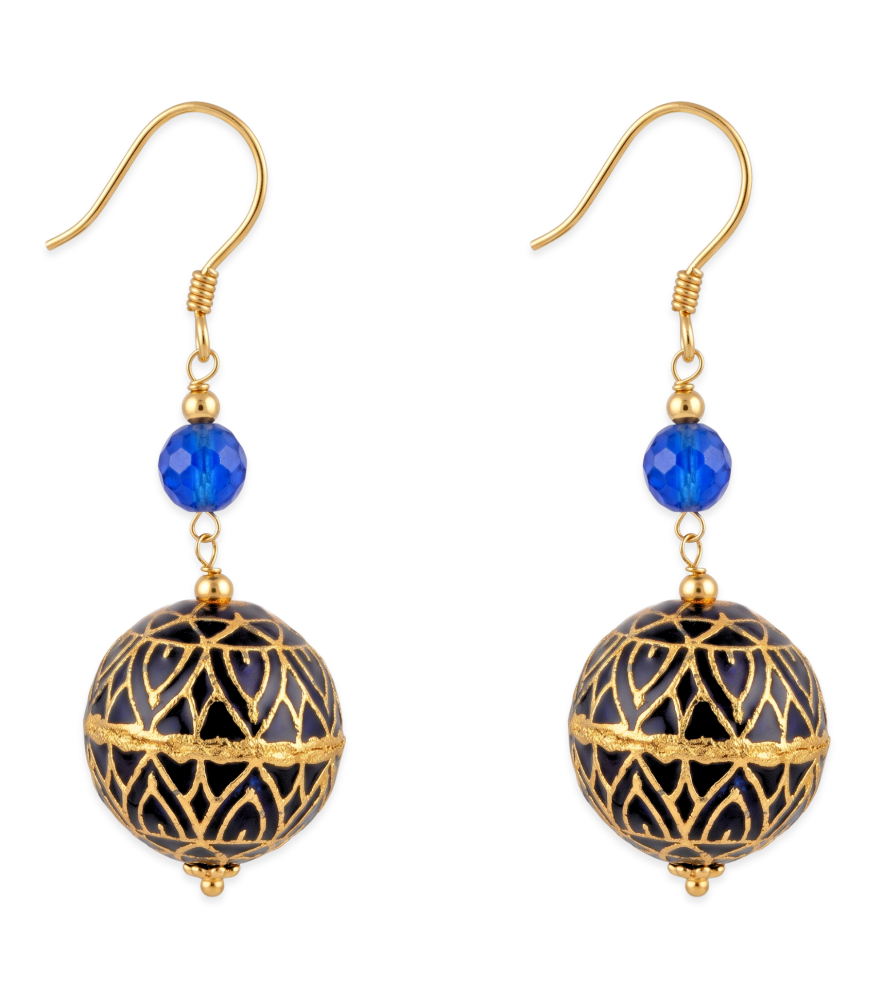 Front View of Saira Earrings Jewelry for Pierced Ears 18k Yellow Gold with Hallmark Stamp One Size 12.3gms