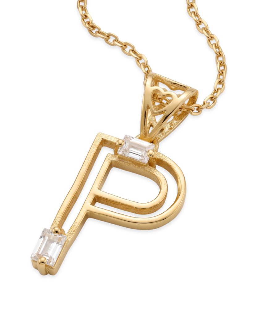 Closeup of Letter 'P' Initials Pendant Necklace in 18k Gold Fixed Length Yellow with Hallmark Stamp Metal One Size 1.2gms