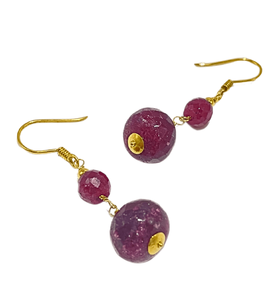 Rear View of Sana Earrings Jewelry for Pierced Ears 18k Yellow Gold with Hallmark Stamp Metal One Size 6.4gms