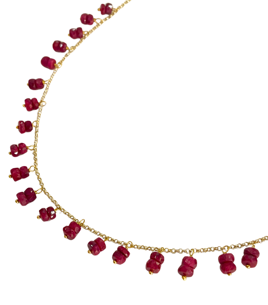 Closeup of Dana Ruby Frill Necklace Adjustable Length 18k Yellow Gold with Hallmark Stamp One Size 9.9gms