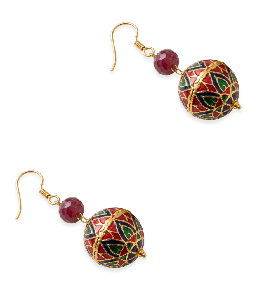 Rear View of Razia Earrings Jewelry for Pierced Ears 18k Yellow Gold with Hallmark Stamp One Size 6.7gms