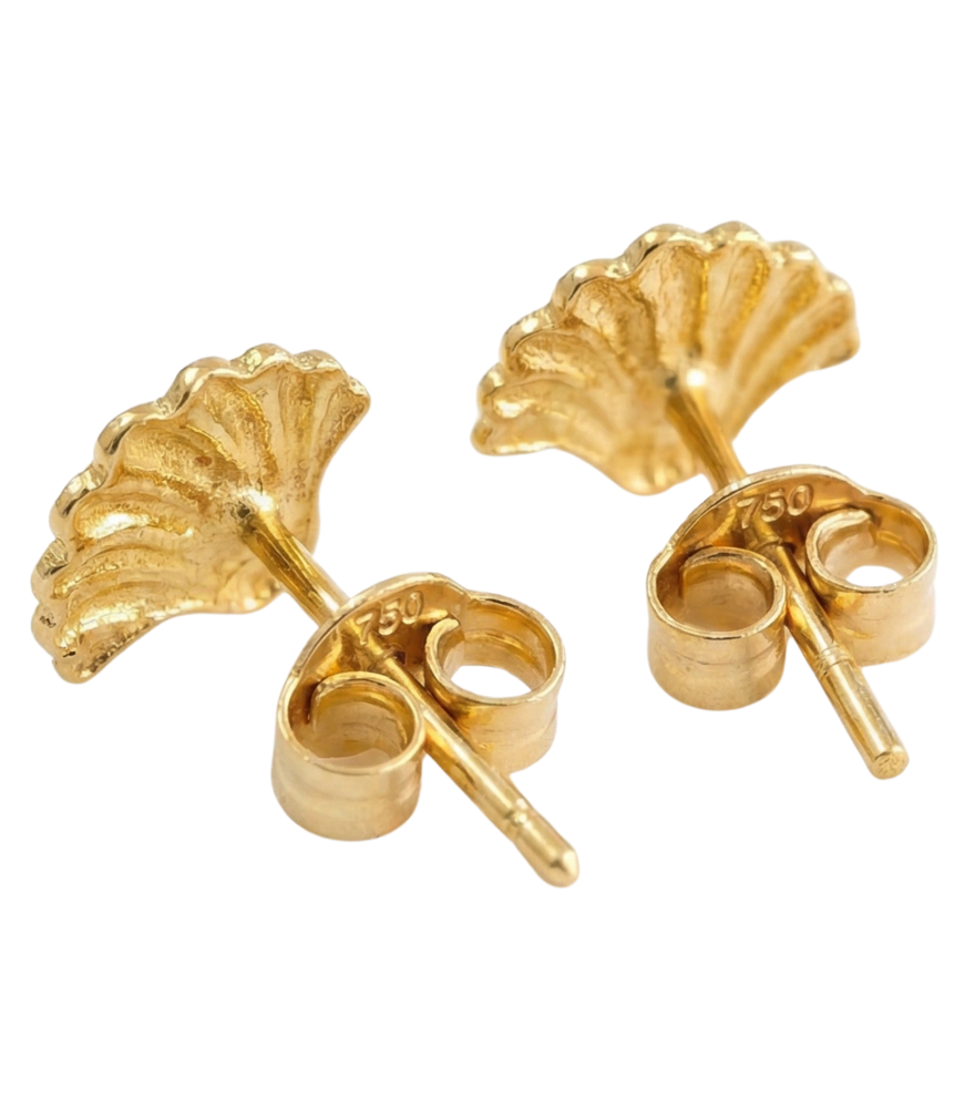 Rear View of Shelly Stud Earrings in 18k Gold Jewelry for Pierced Ears Yellow with Hallmark Stamp One Size 0.9gms