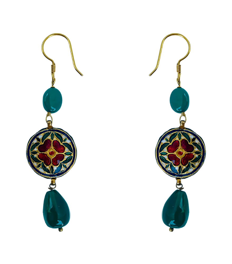 Rear View of Nikita Uncut Polki Earrings in Gold Jewelry for Pierced Ears 18k Yellow with Hallmark Stamp Metal Stone One Size 7.1gms
