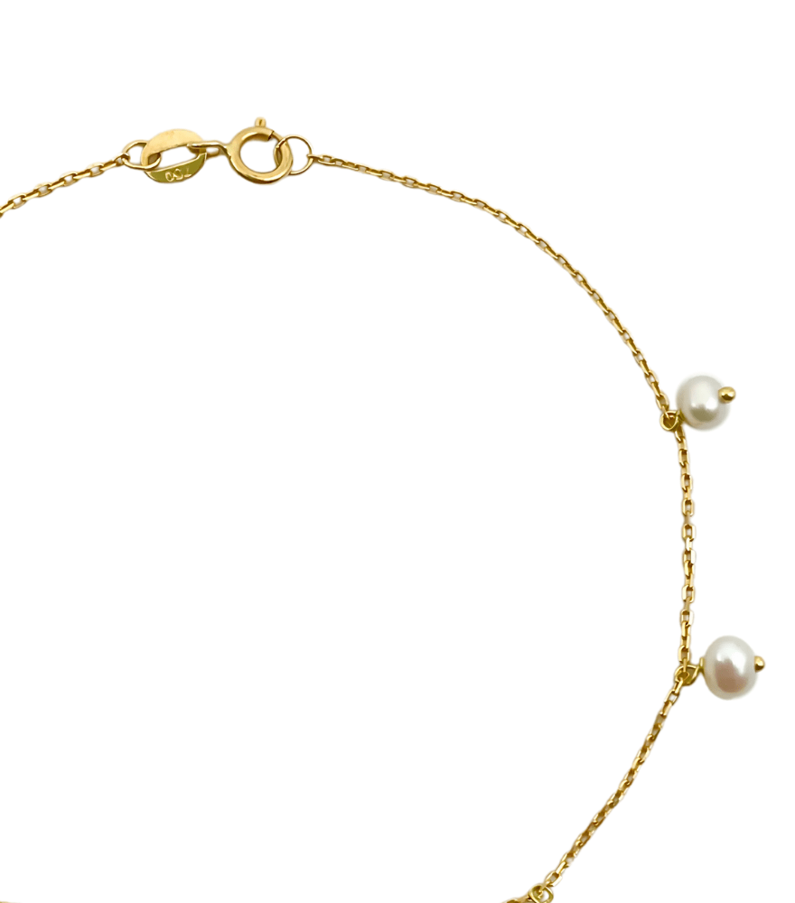 Rear View of Ivory pearl Bracelet in 18K Gold Adjustable Length 18k Yellow with Hallmark Stamp Metal 8 inches 1.4gms