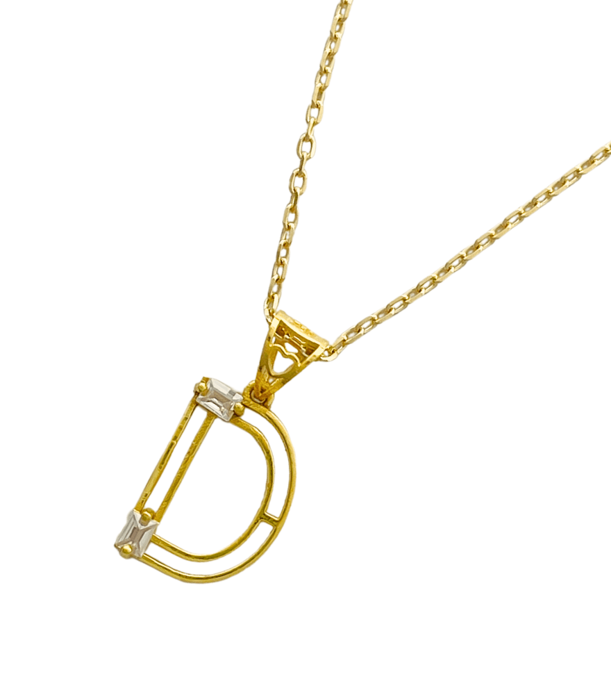 Closeup of Letter 'D' Initials Pendant Necklace in 18k Gold Fixed Length Yellow with Hallmark Stamp Metal One Size 1.2gms