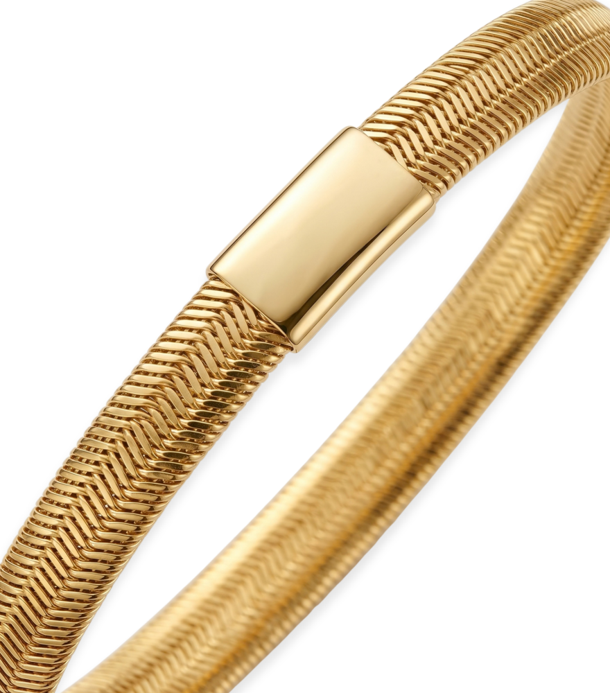 Closeup of Bettina Stretch-Fit Bracelet in 18k Gold Comfort Fit Yellow with Hallmark Stamp One Size 2.9gms