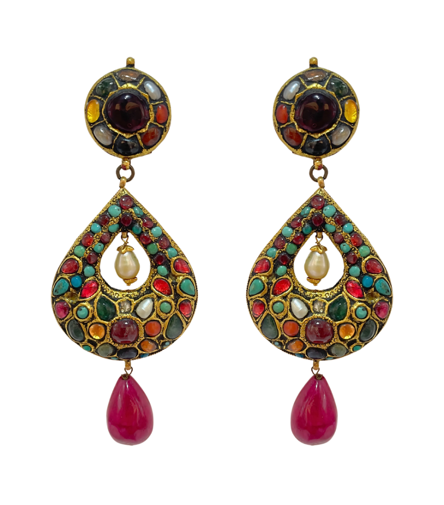 Navika Reversible Earrings in 18k Gold