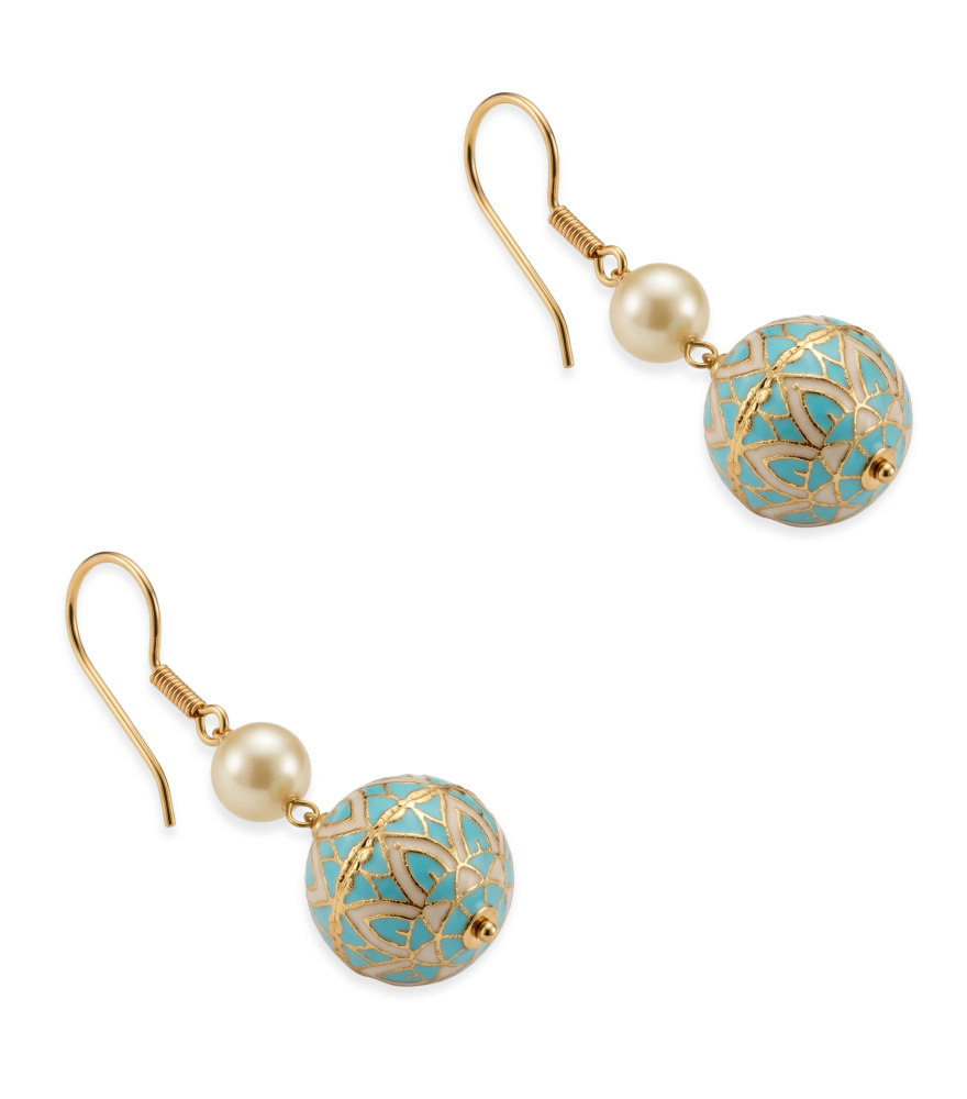 Rear View of Duaa Earrings in 18k Gold Jewelry for Pierced Ears Yellow with Hallmark Stamp One Size 7.2gms