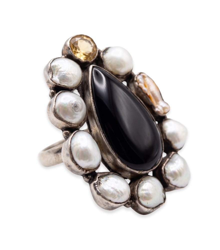 Closeup of Nayana Ring in Sterling Silver Comfort Fit 925 Metal Stone 6 mm 33.7gms