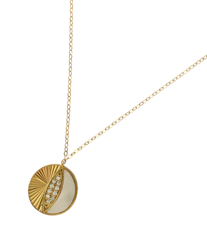 Closeup of Riva Pendant Necklace in 18k Gold Comfort Fit 16 inches 1gms Yellow