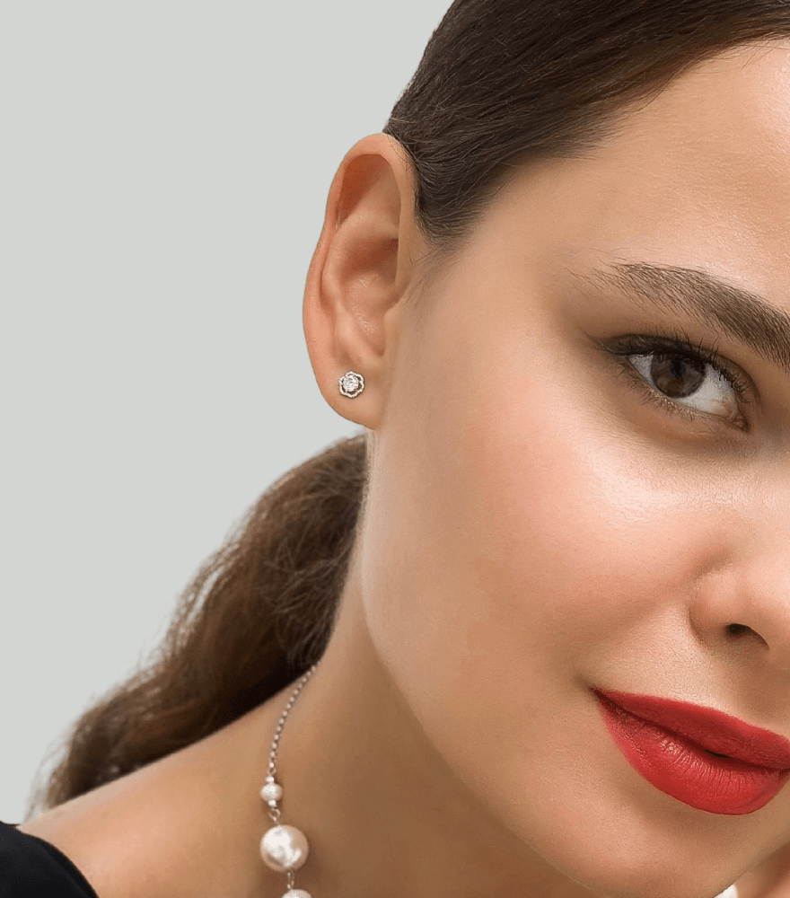 Cosmos Single Stud in 18K Gold