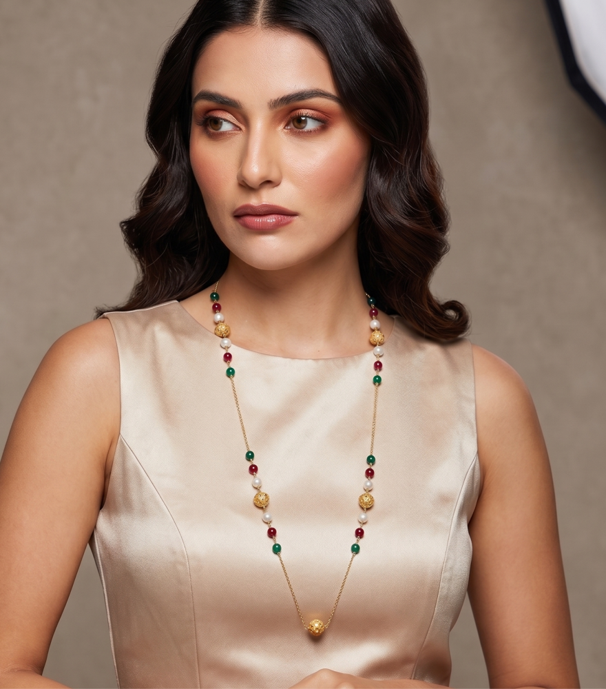 Model Wearing Amani Necklace Fixed Length 18k Yellow Gold with Hallmark Stamp Metal One Size 37.2gms