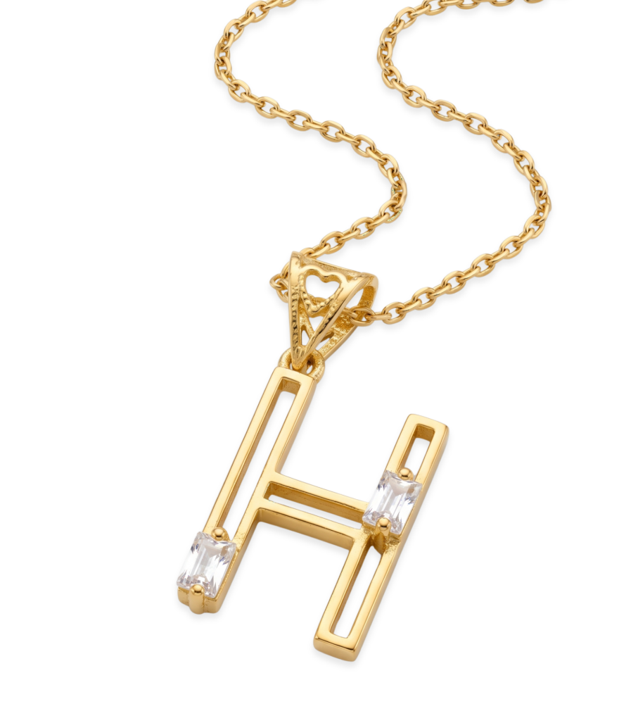 Closeup of Letter 'H' Initials Pendant Necklace in 18k Gold Fixed Length Yellow with Hallmark Stamp Metal One Size 1.3gms