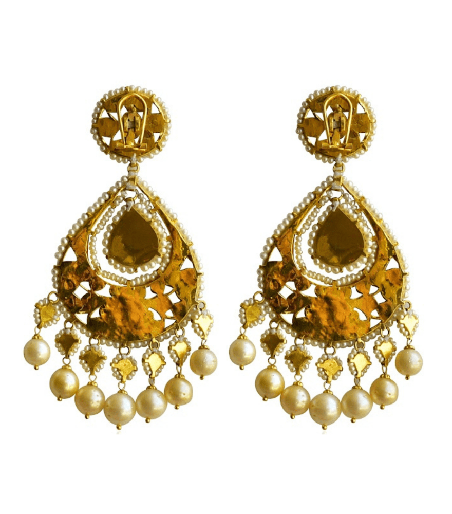 Anjolie Chandbali Diamond Earrings in 18k Gold