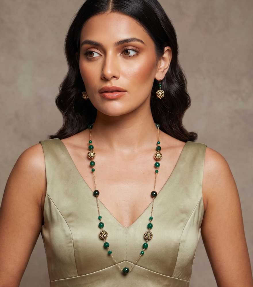 Model Wearing Tasnim Necklace Fixed Length 18k Yellow Gold with Hallmark Stamp Metal One Size 37.2gms